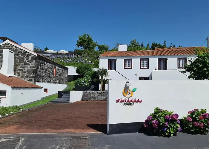 Casas D'arramada * Ribeira Funda (Faial)