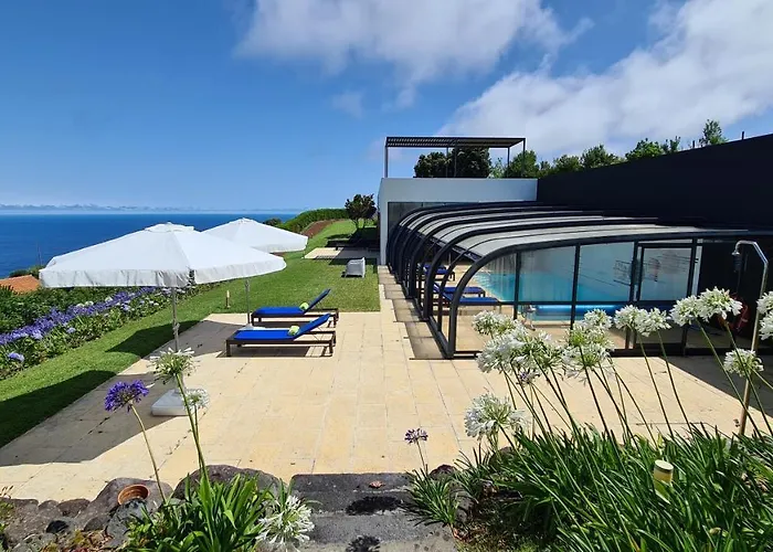 Casas D'arramada * Ribeira Funda (Faial)